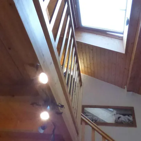 2 Pieces + Mezzanine, 42m², 4 Pers, Balcon Sud, Proche Commerces Et Bus Au Grand-bornand - Fr-1-458-155 Le Grand-Bornand