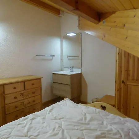 Apartment 2 Pieces + Mezzanine, 42m², 4 Pers, Balcon Sud, Proche Commerces Et Bus Au Grand-bornand - Fr-1-458-155 *