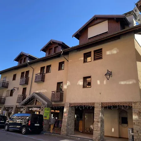 2 Pieces + Mezzanine, 42m², 4 Pers, Balcon Sud, Proche Commerces Et Bus Au Grand-bornand - Fr-1-458-155